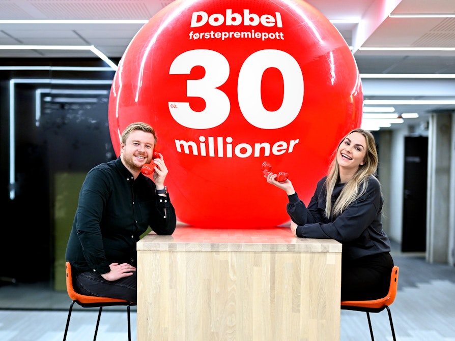 Gulltrekning ca. 30 mill. Pie og Lars innendørs
