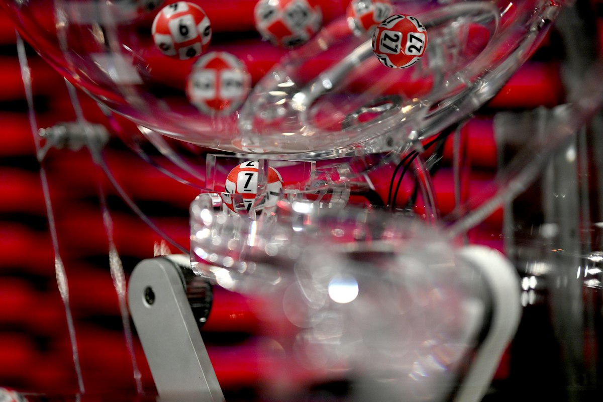 Ble Lotto-millionær før bryllupet: – Jeg skrek og tårene rant - Norsk ...