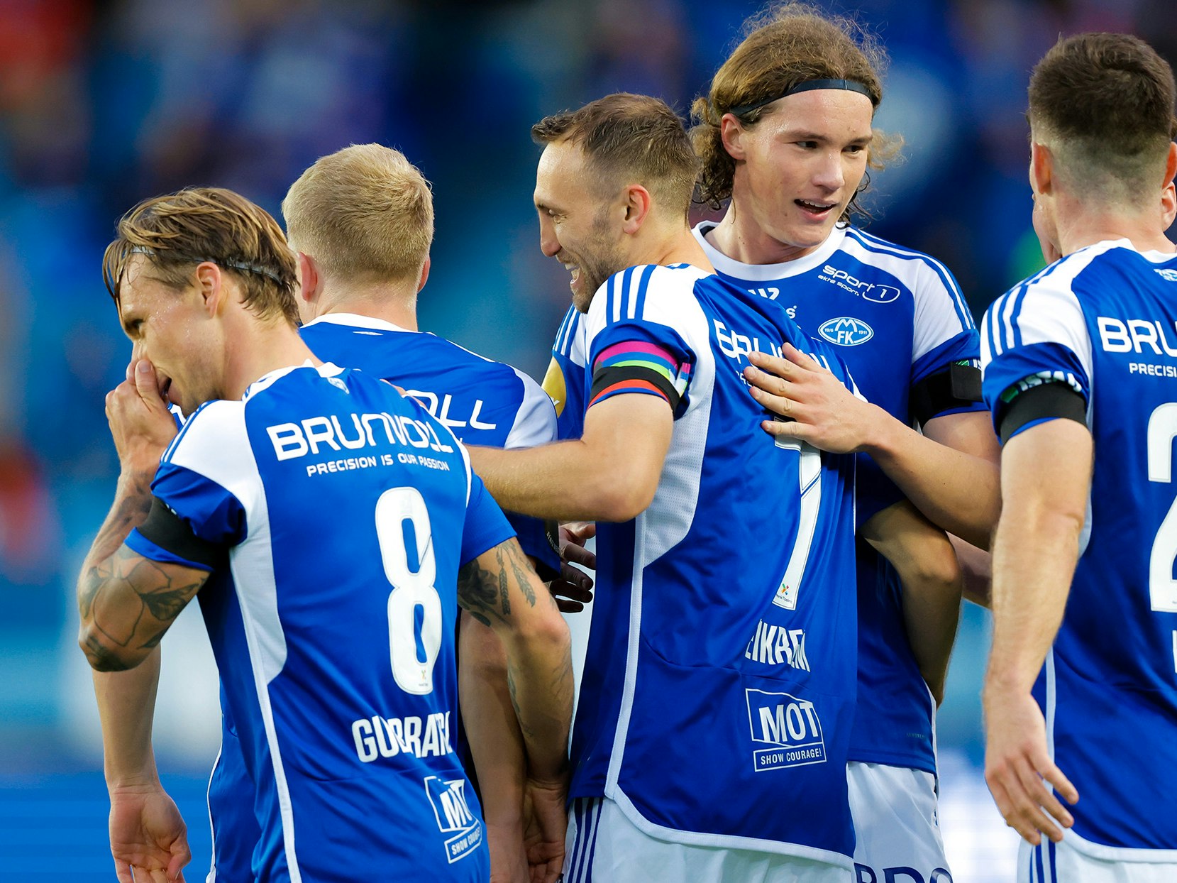 Eliteserien. Molde-spillere feirer etter scoring