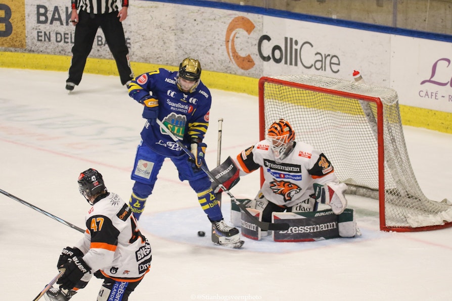 I FOKUS: Frisk-keeper Mitch Gillam ga bort kamp 2, men stengte buret i den neste kampen som Frisk vant.