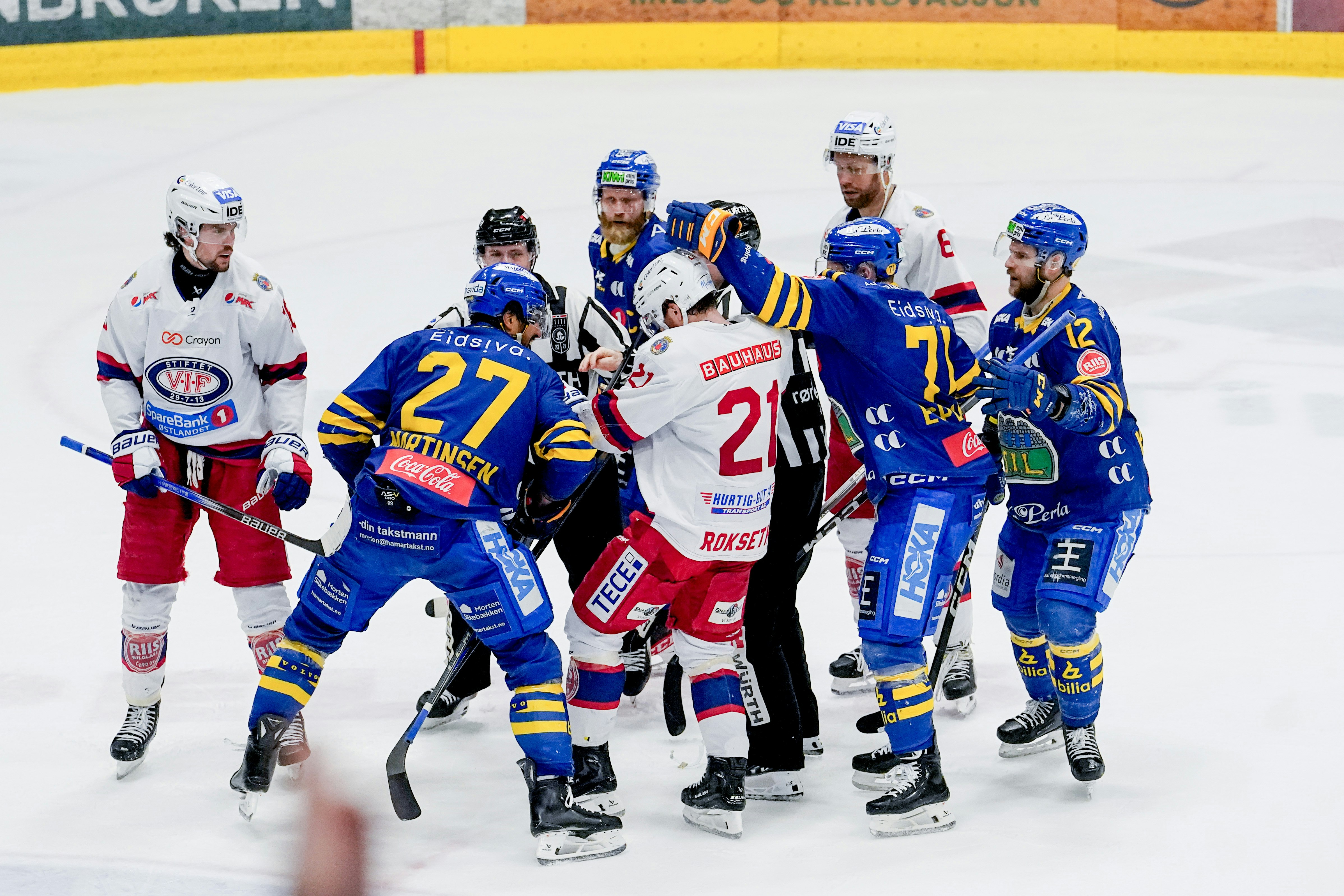 Storhamar og Vålerenga under finale 1 i NM ishockey 2024.