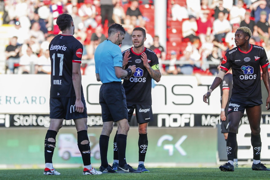 Fredrikstad-spillere under kampen mot Tromsø