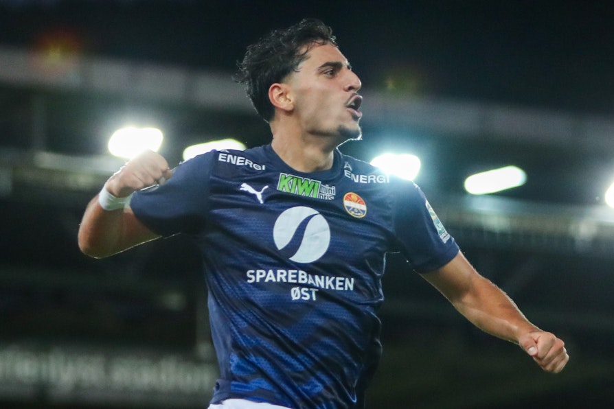 Strømsgodsets Marko Farji etter å ha scoret 3-0 målet under eliteseriekampen i fotball mellom Strømsgodset og Molde på Marienlyst Stadion.