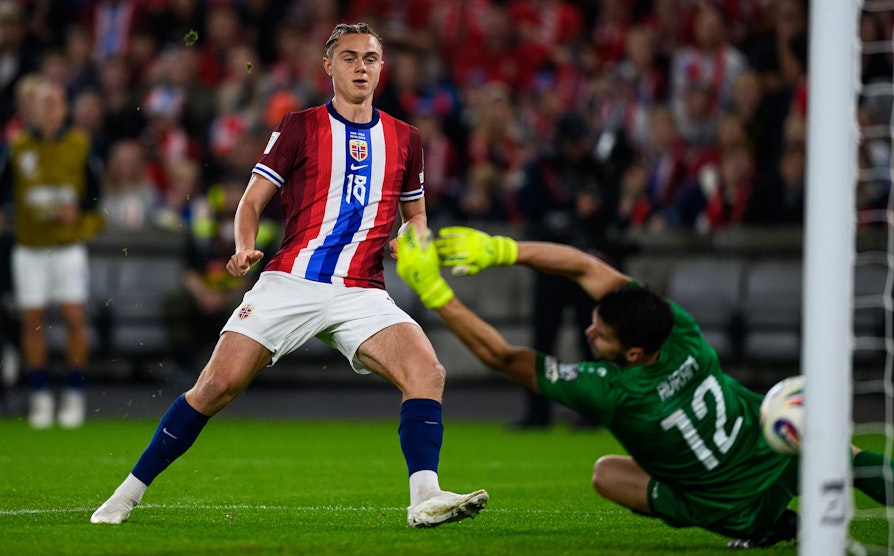 Thelo Aasgaard scorer i VM-kvalifiseringskampen mellom Norge og Moldova på Ullevaal. September 2025
