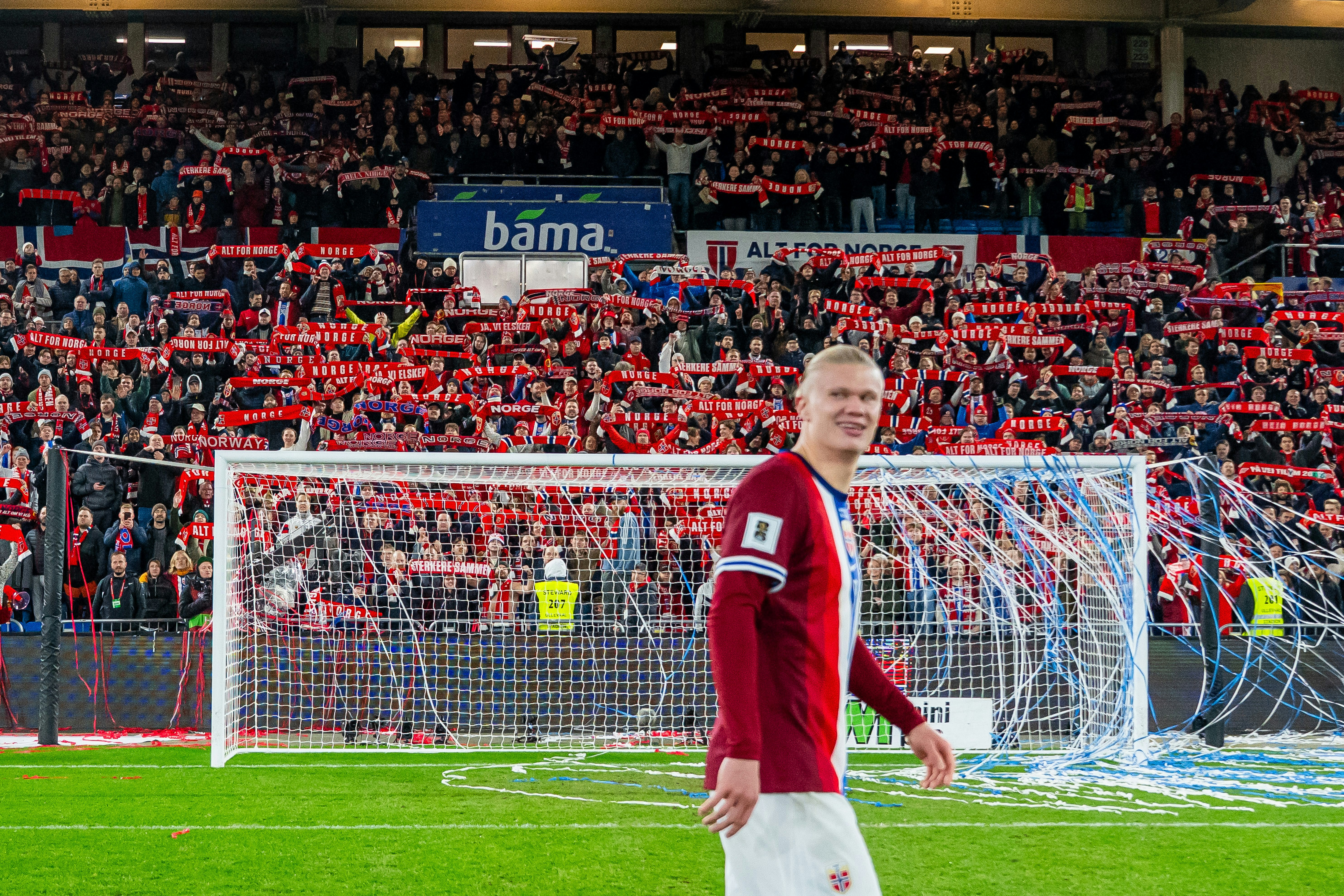 ENORM STØTTE: Ullevaal har vist seg fra sin beste side i 2025. Når VM-kvaliken avsluttes i Milano skjer det med tusenvis av nordmenn på plass.