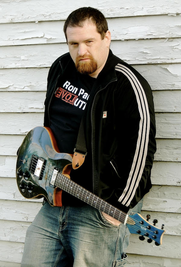 https://www.datocms-assets.com/73624/1688037775-artist-portrait-image-600-x-887.jpg