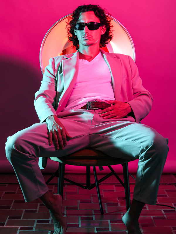 https://www.datocms-assets.com/73624/1695133449-evan-bio-600x800.png