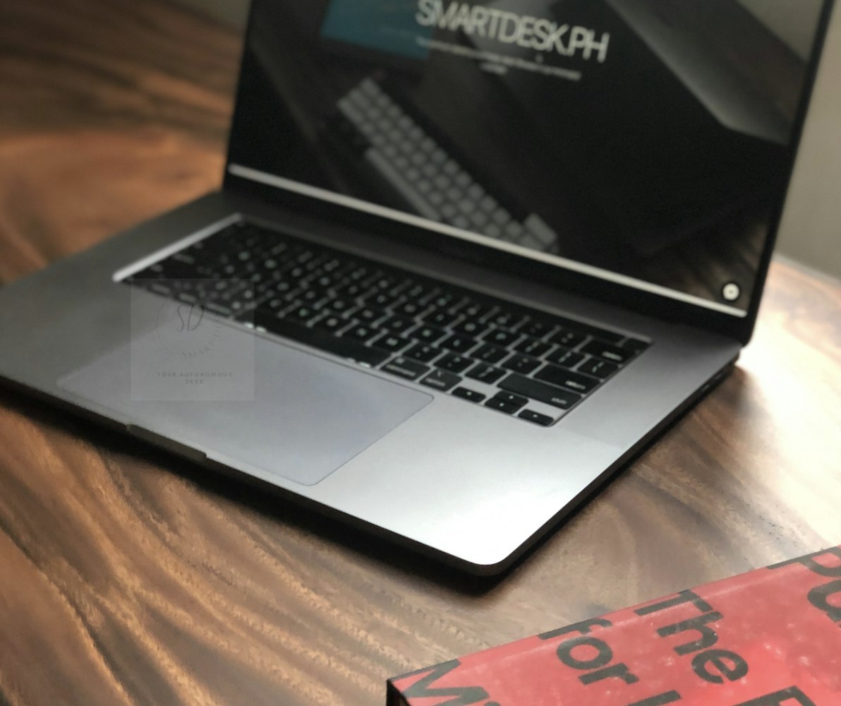 Cover Image for SmartDeskPh - What is Acacia Wood?