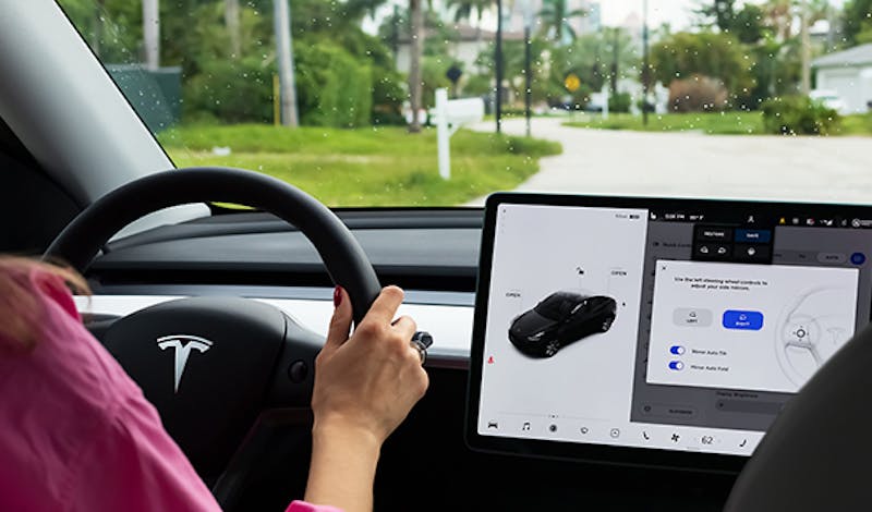 Tesla car that crashed and killed driver was running on Autopilot, firm says, Self-driving cars