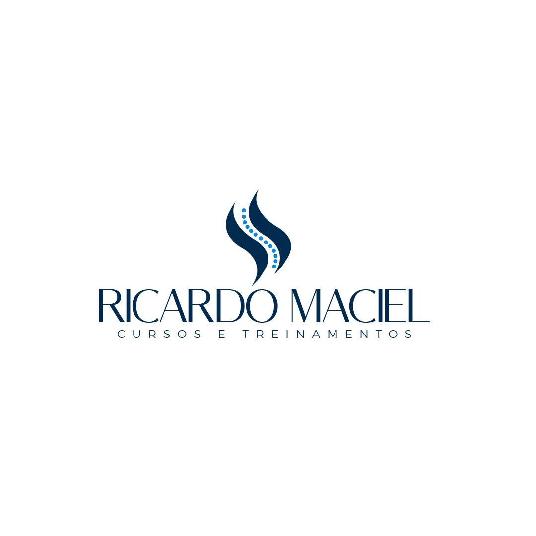 Logotipo com a inscrição RICARDO MACIEL, cursos e trenamentos