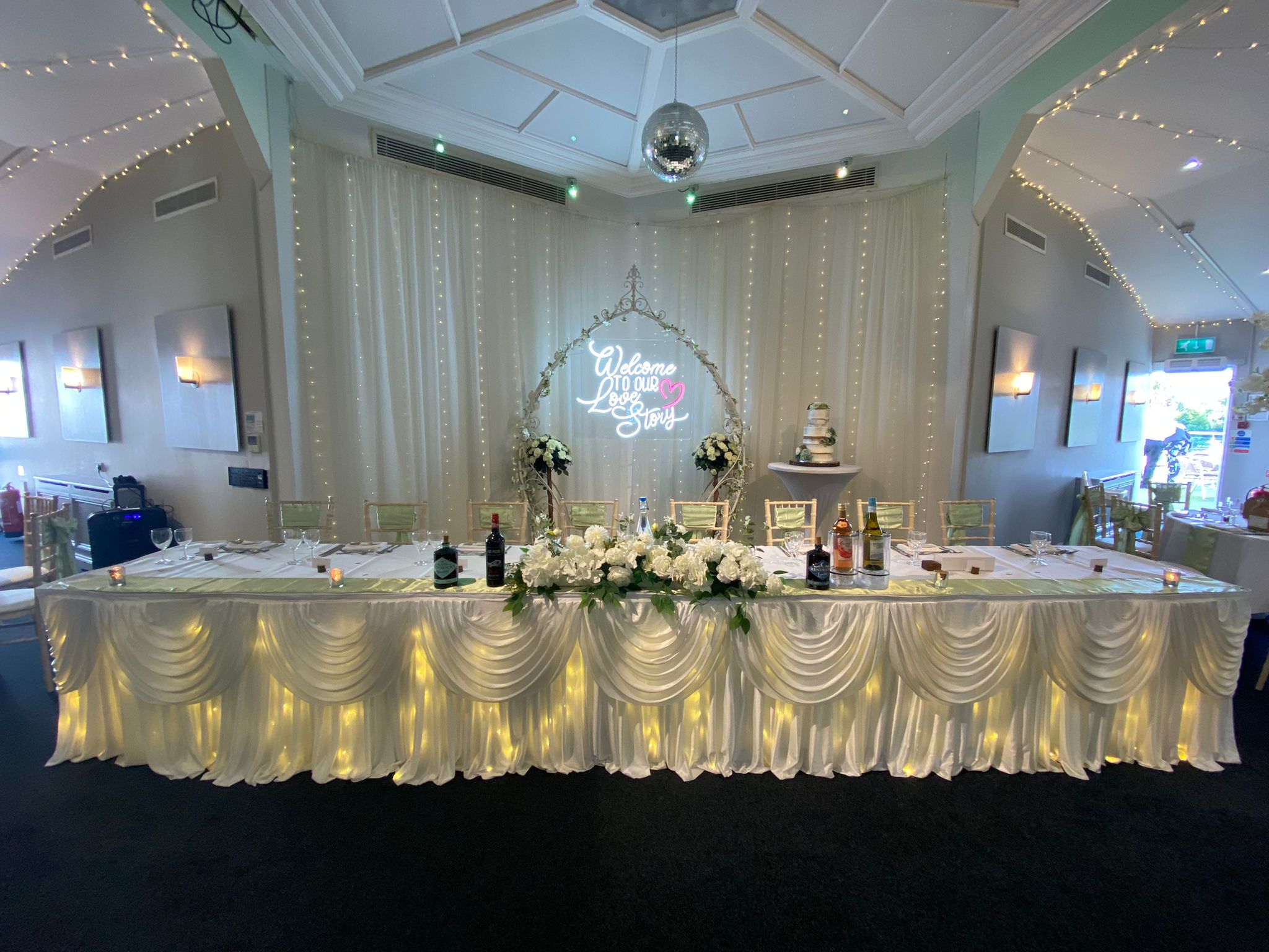The top table set up at Beechdown.