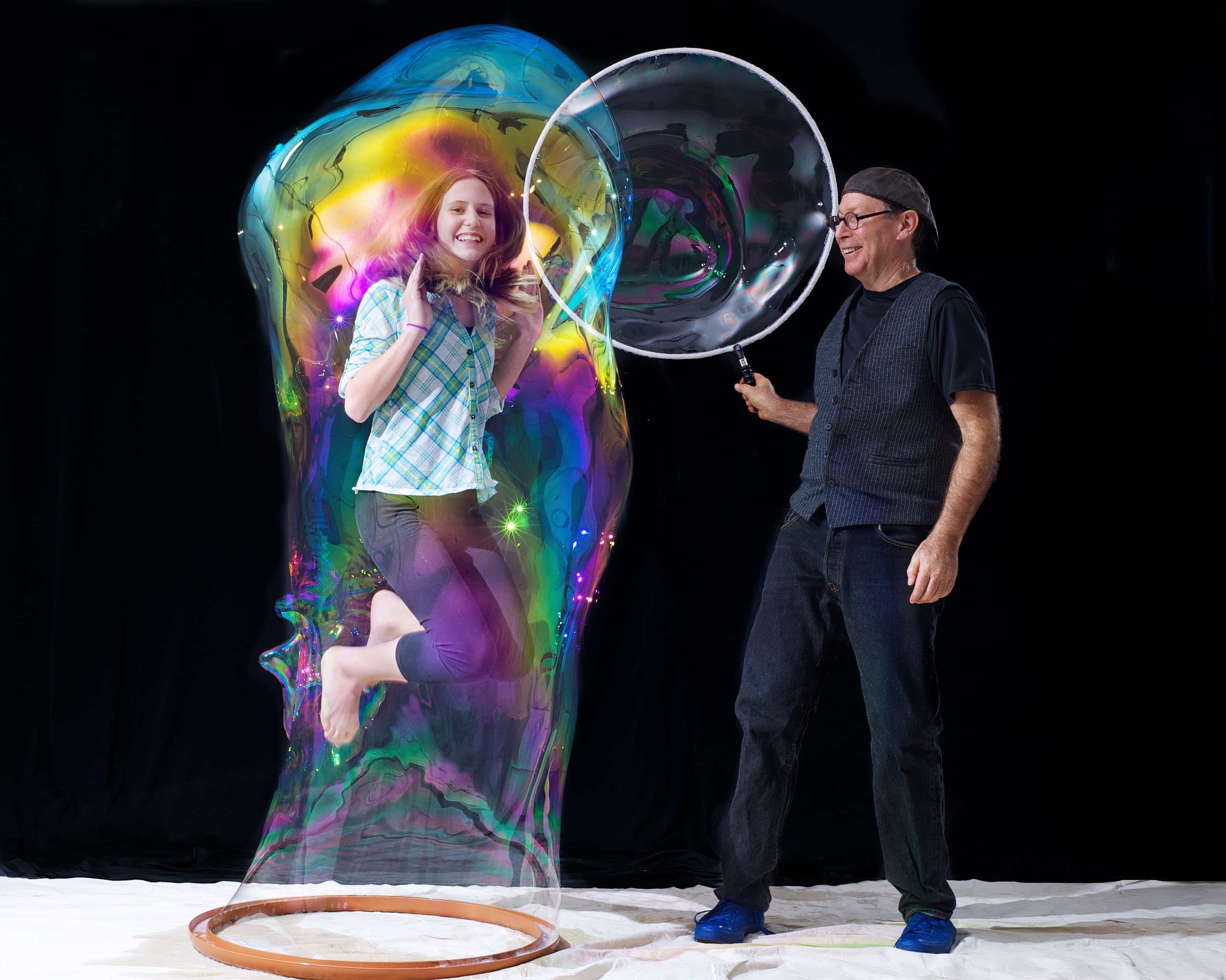 THE AMAZING BUBBLE MAN