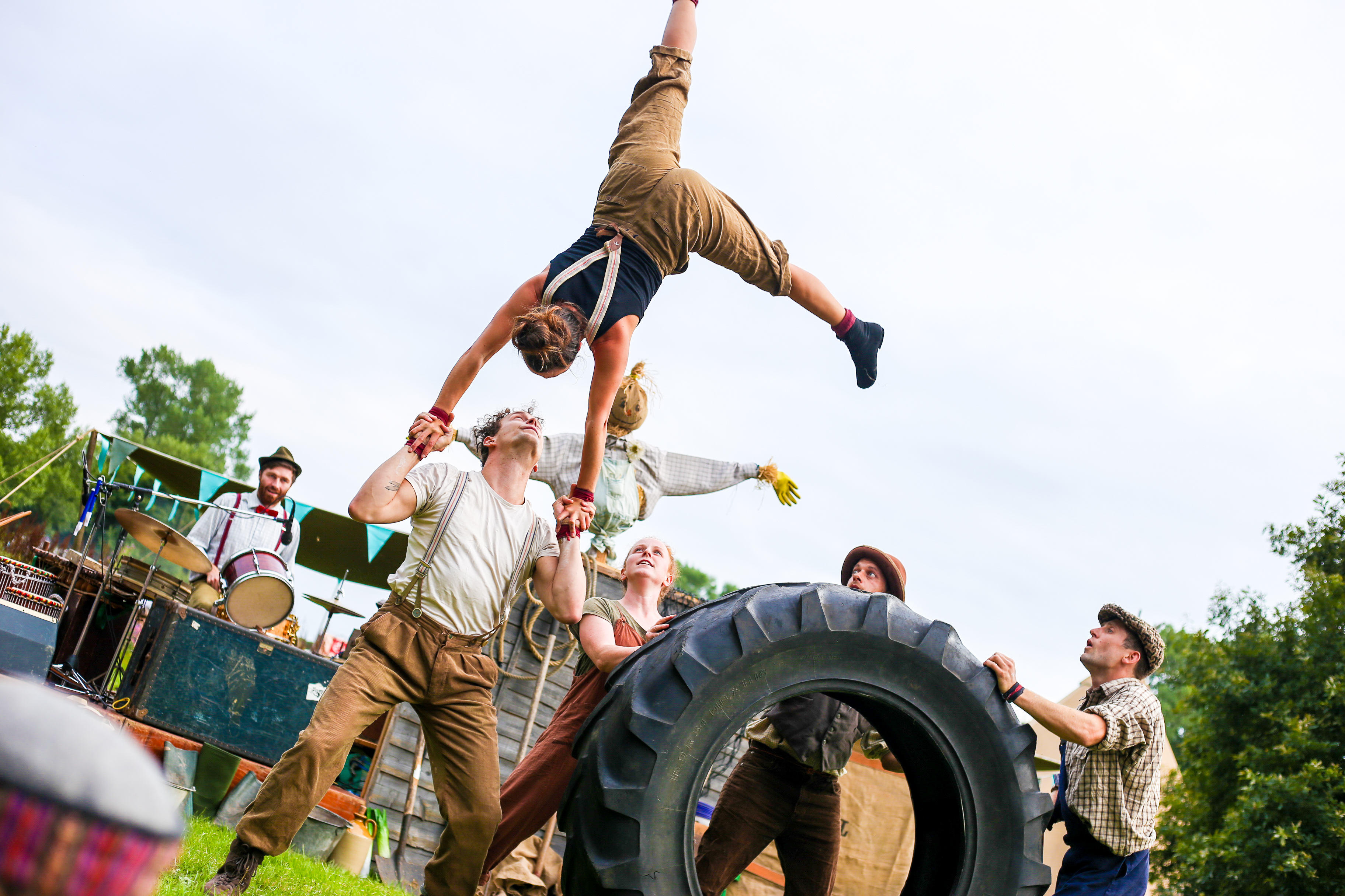 Farm Yard Circus at Basingstoke Festival 2025