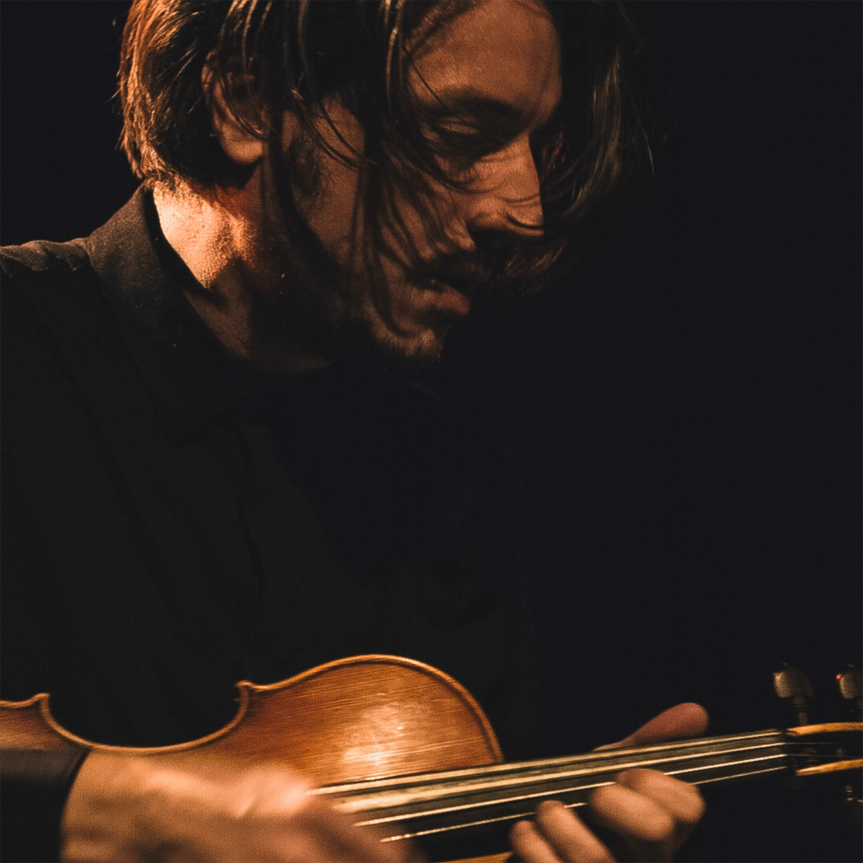 Tobias Preisig Solo