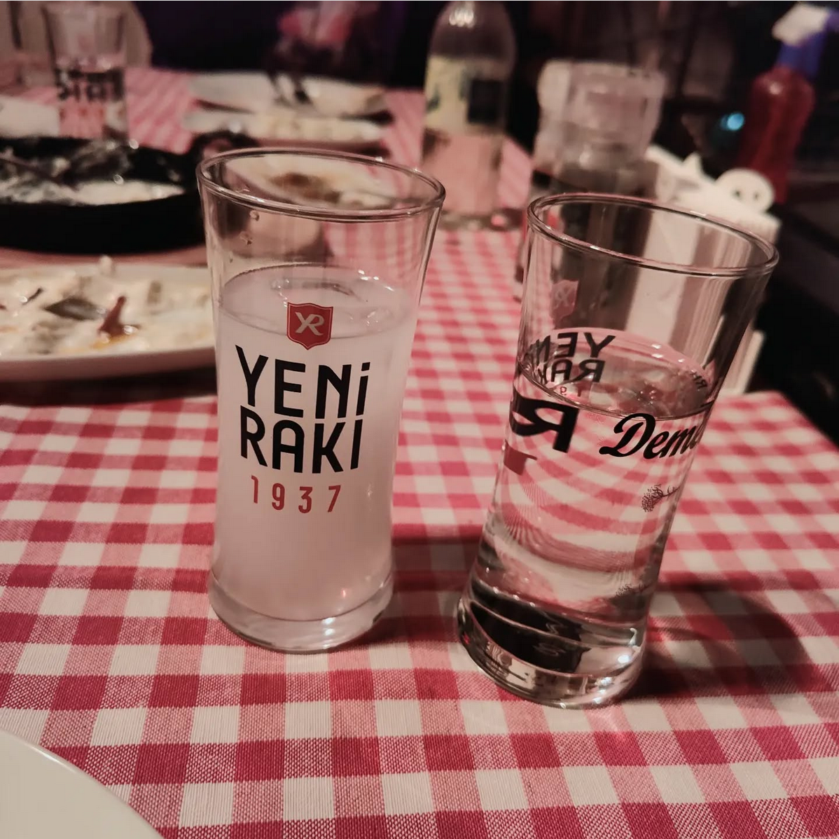 Rakı, Meze & Geyik