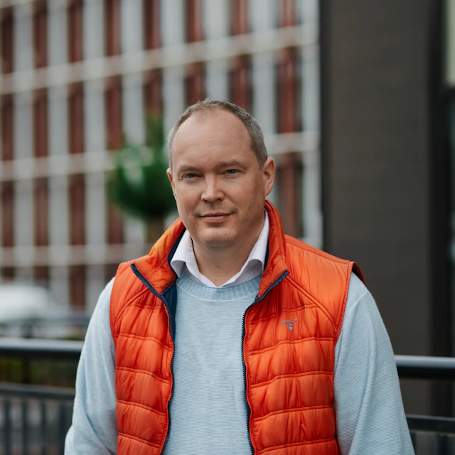Kent Ebbmark, Avdelningschef på Bengt Dahlgren AB