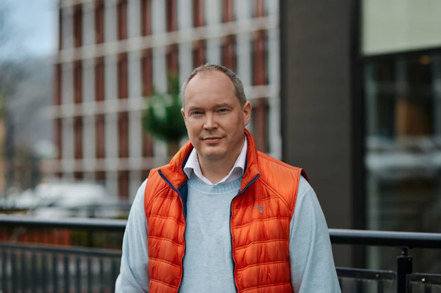 Kent Ebbmark, Avdelningschef på Bengt Dahlgren AB