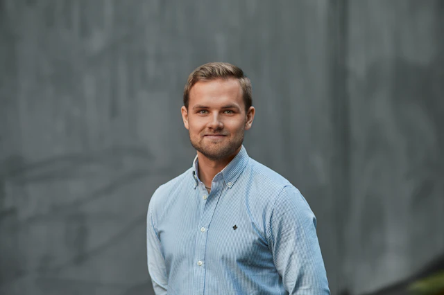 David Lind, Konsult på Bengt Dahlgren AB