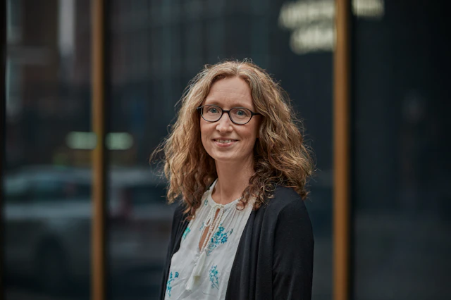 Therese Karlberg, Konsult på Bengt Dahlgren AB