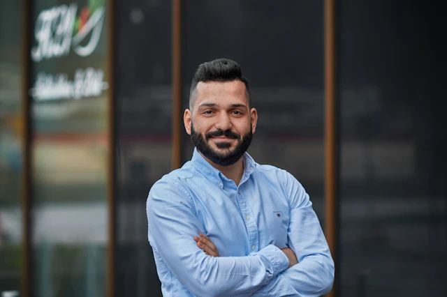 Mesut Altun, Konsult på Bengt Dahlgren AB