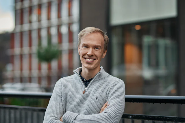 Robert Olsson, Konsult på Bengt Dahlgren AB
