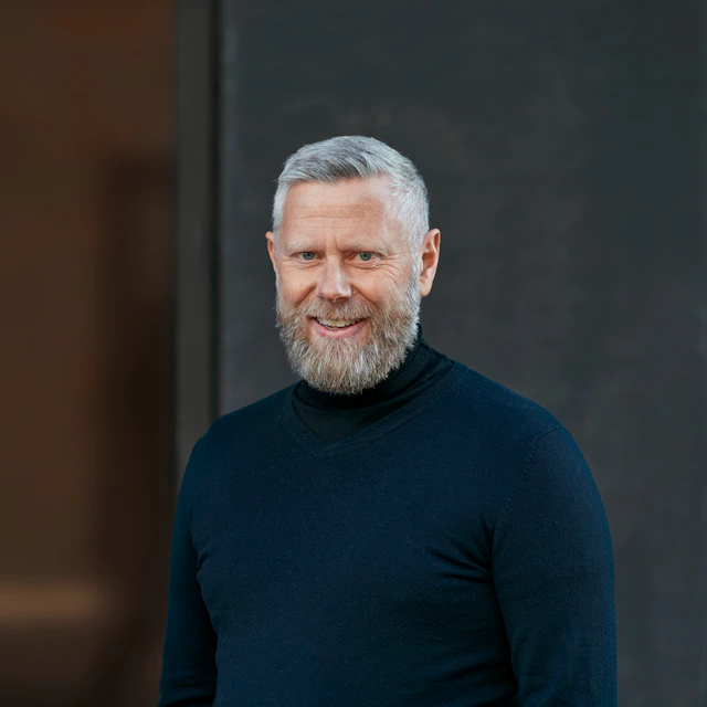 Robert Persson, Konsult på Bengt Dahlgren AB