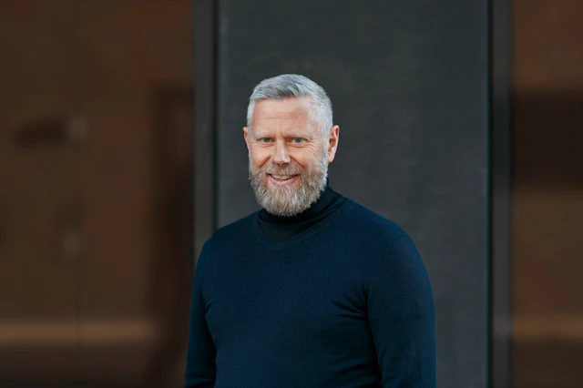 Robert Persson, Konsult på Bengt Dahlgren AB
