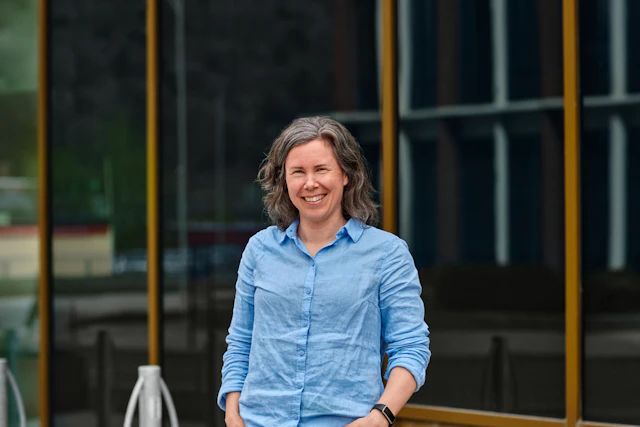 Karin Sandblad, Konsult på Bengt Dahlgren AB