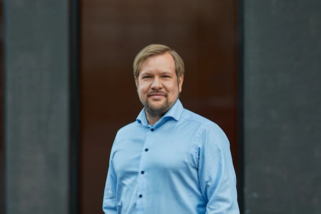 Andreas Rattfelt, Konsult på Bengt Dahlgren AB