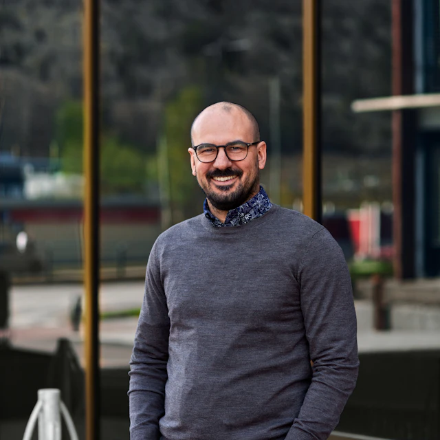Martin Balogh, Avdelningschef på Bengt Dahlgren AB