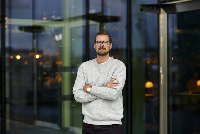 Anton Lockner, Senior konsult på Bengt Dahlgren AB