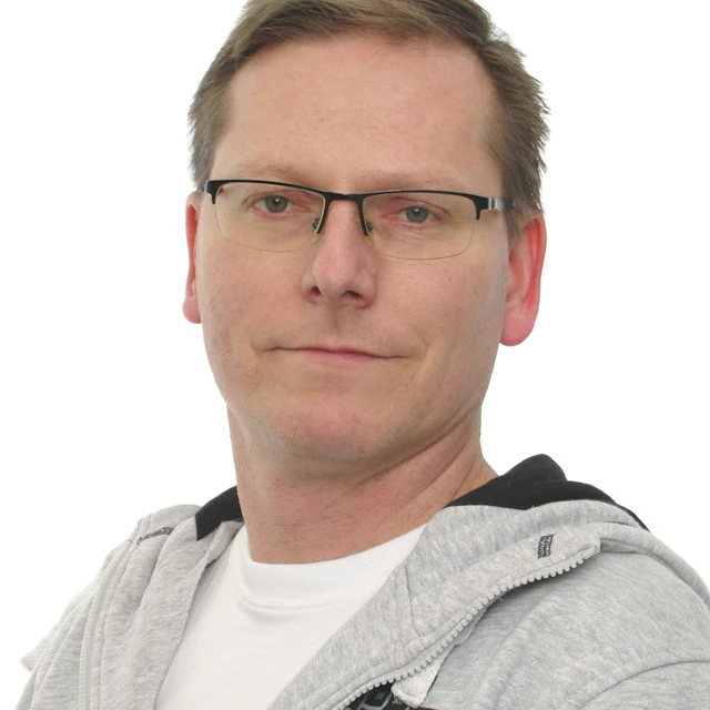 Roger Karlsson, Konsult på Bengt Dahlgren AB