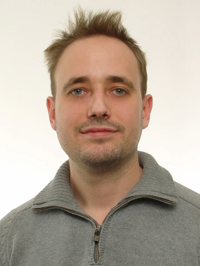 Patrik Lindqvist, Konsult på Bengt Dahlgren AB