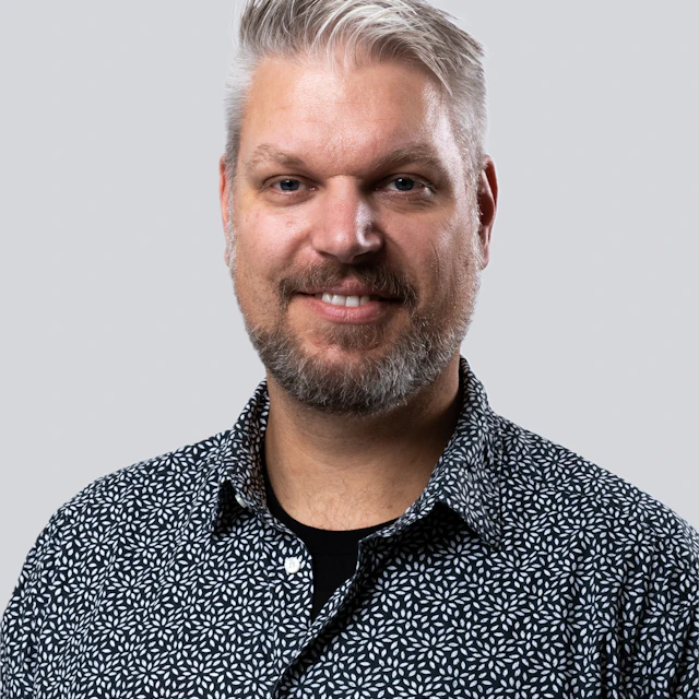 Andreas Lindström, Konsult på Bengt Dahlgren AB