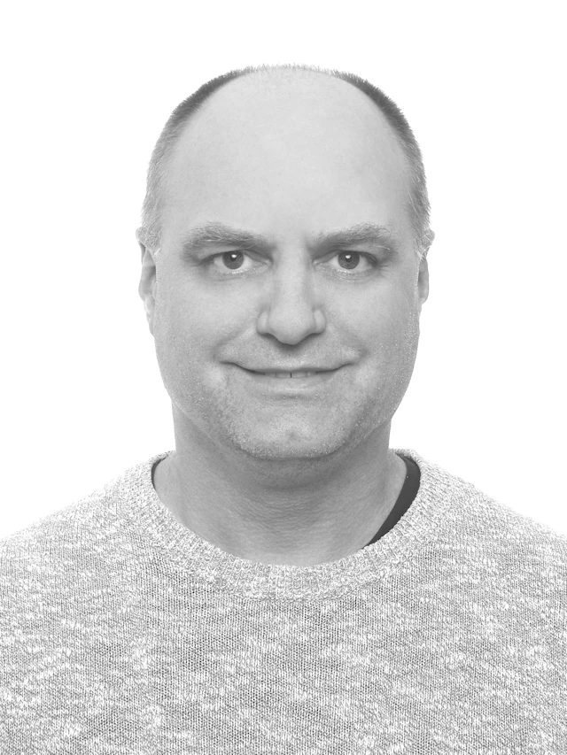 Carl Lindvall, Konsult på Bengt Dahlgren AB