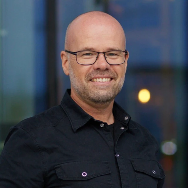 Nils Olsson, Brandingenjör på Bengt Dahlgren AB