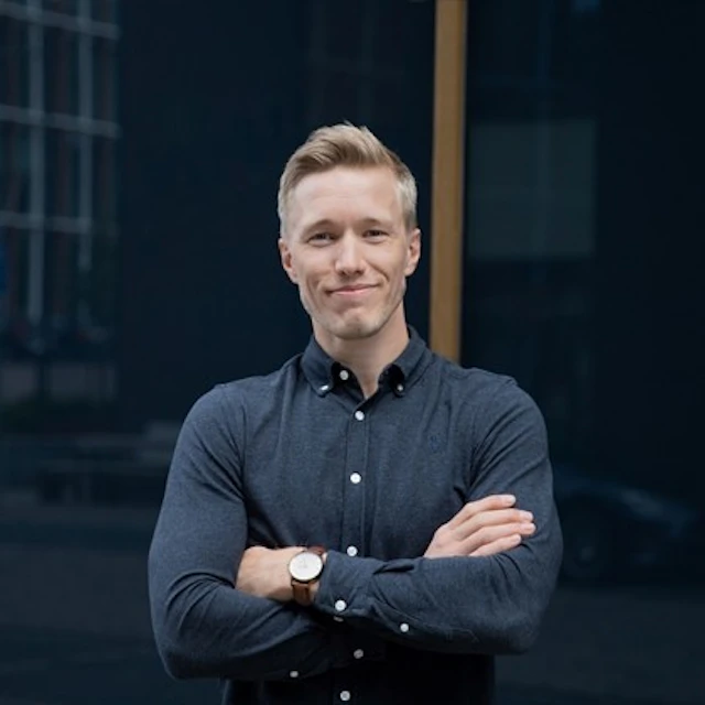 David Ronstad, Brandingenjör på Bengt Dahlgren AB