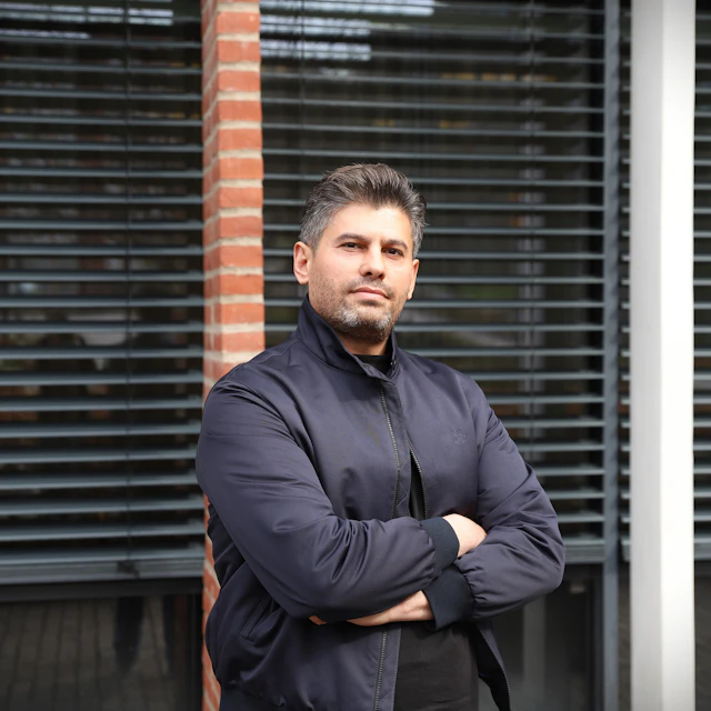Arif Ucler, Konsult på Bengt Dahlgren AB
