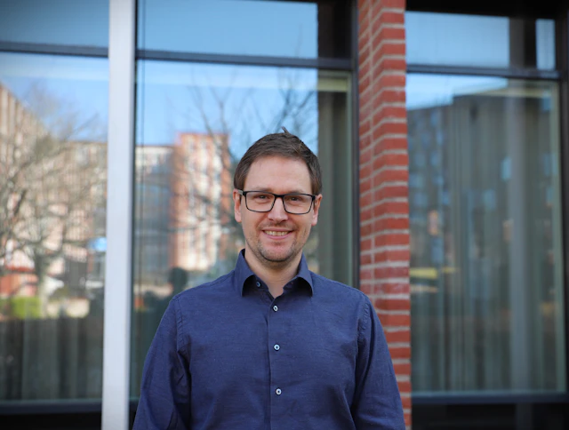 Christoffer Wetter, Avdelningschef på Bengt Dahlgren AB