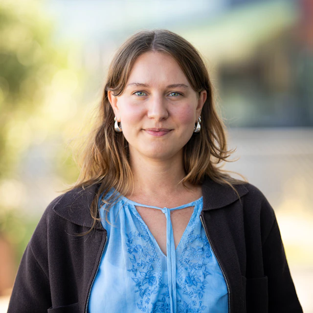 Emma Lindau, Konsult på Bengt Dahlgren AB