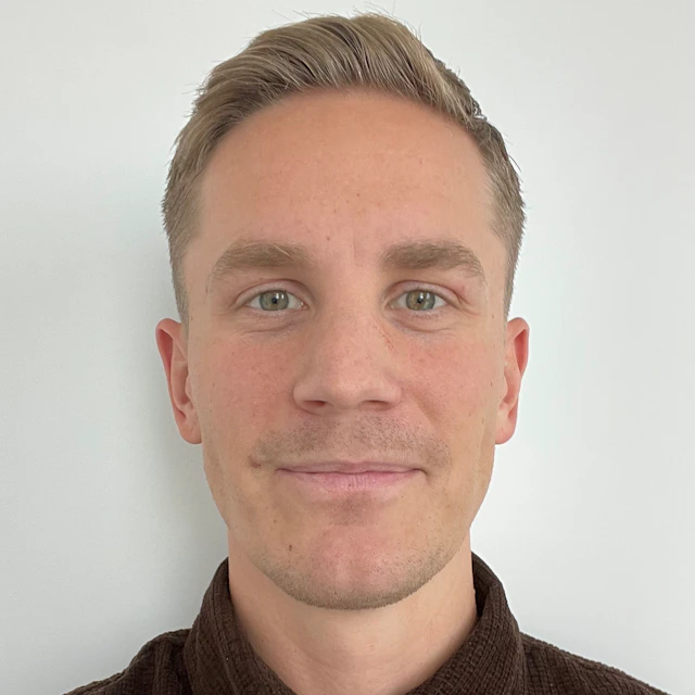 Alexander Johansson, Konsult på Bengt Dahlgren AB