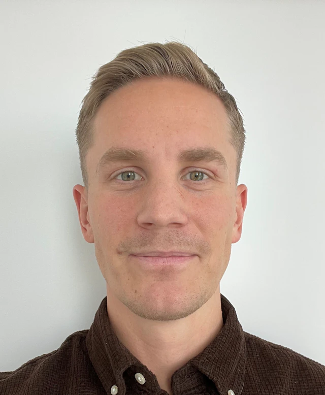 Alexander Johansson, Konsult på Bengt Dahlgren AB