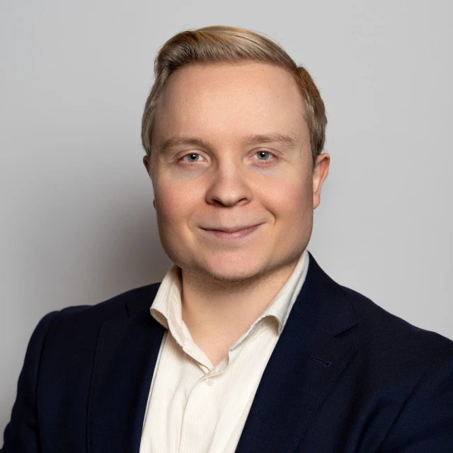 Henrik Karlsson, Konsult på Bengt Dahlgren AB
