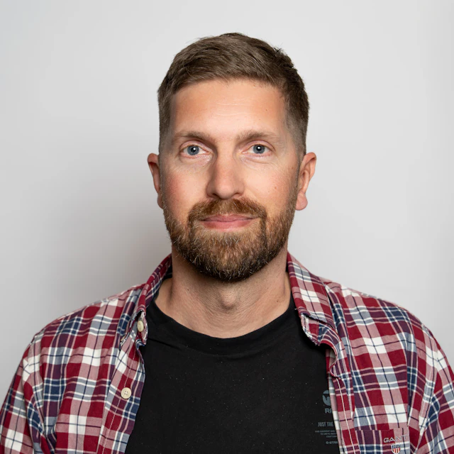Christian Broling, Biträdande konsult på Bengt Dahlgren AB
