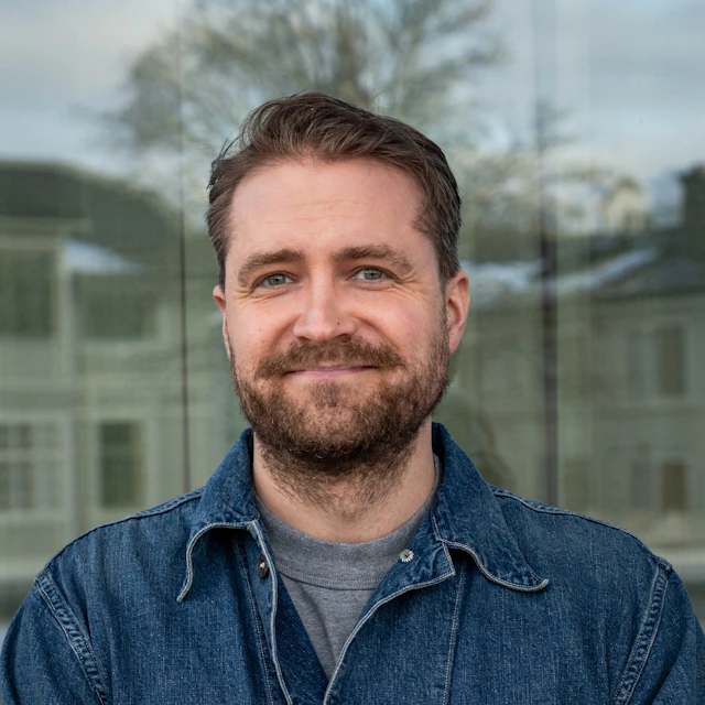 Adam Lockner, Senior konsult på Bengt Dahlgren AB