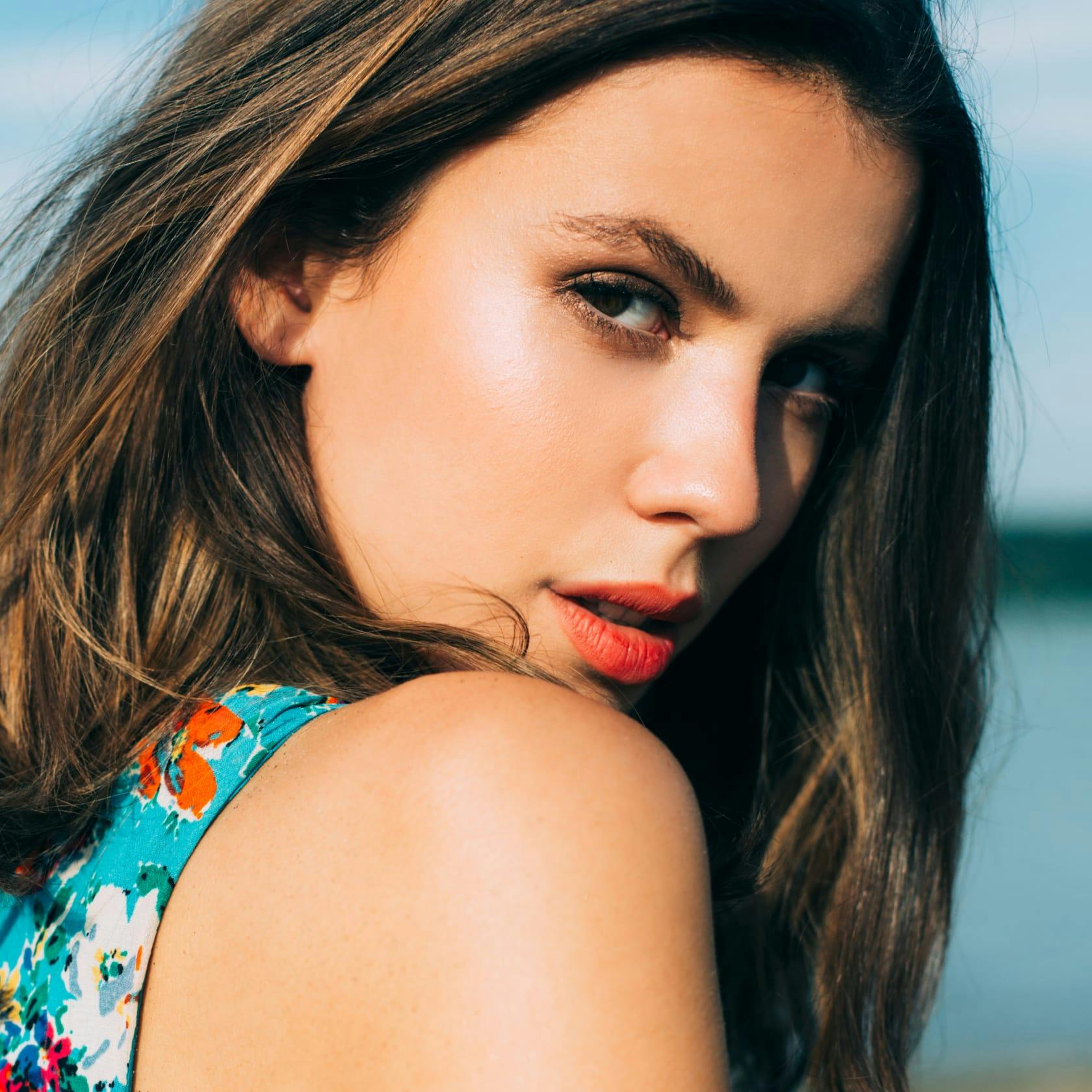 Brunette woman looking at the camera