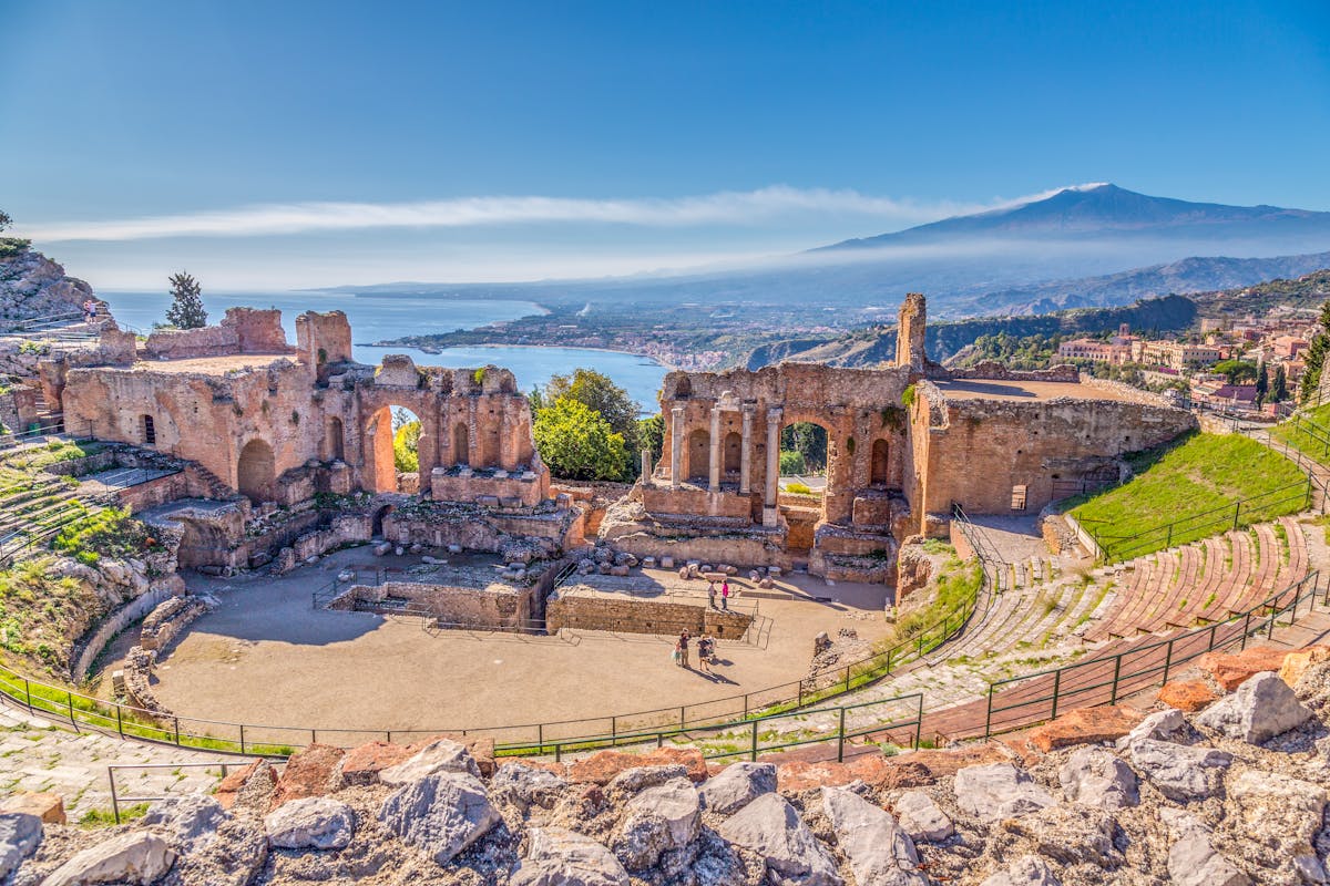 greek-theater-taormina-sicily-sea-etna