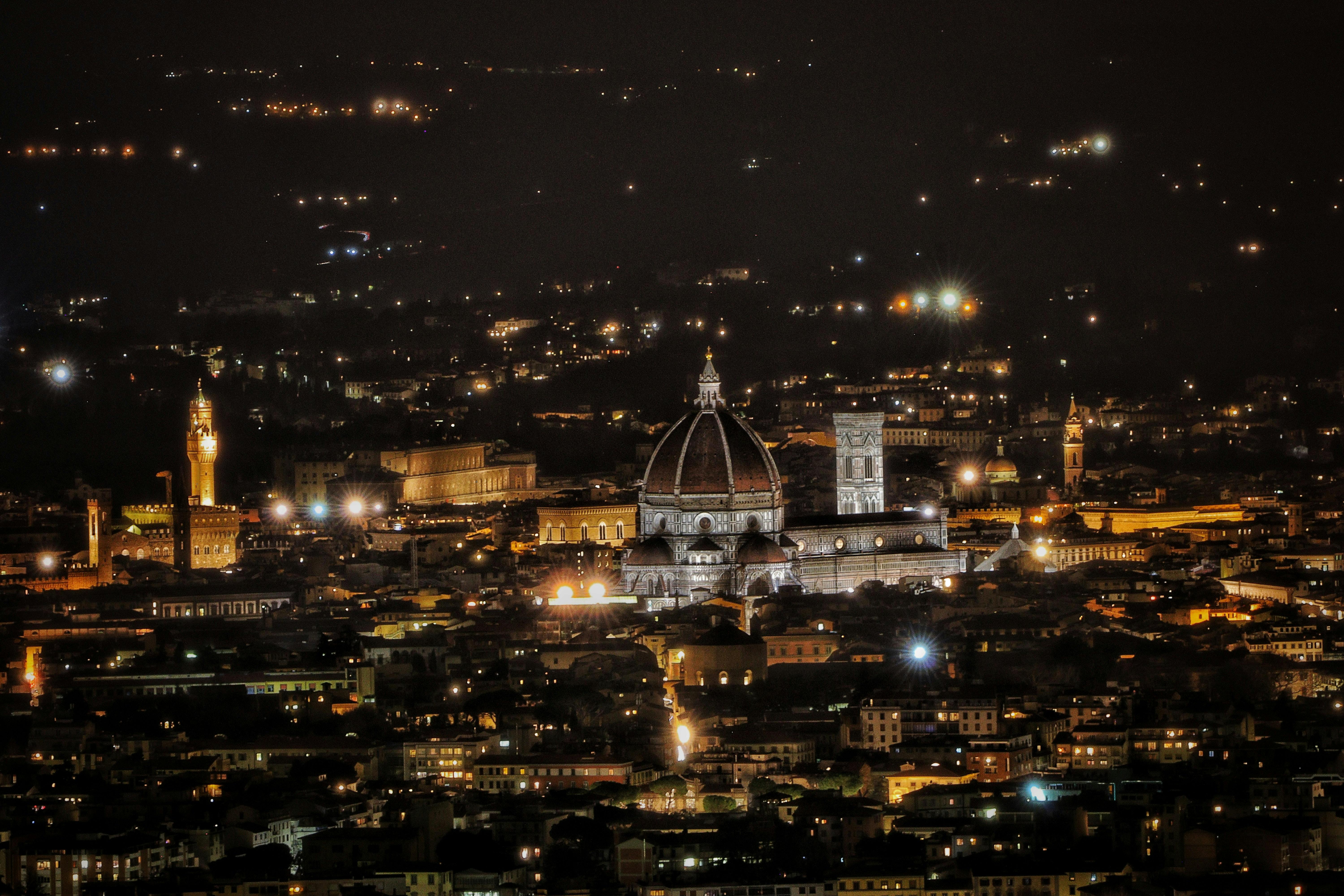 vista su Firenze di notte