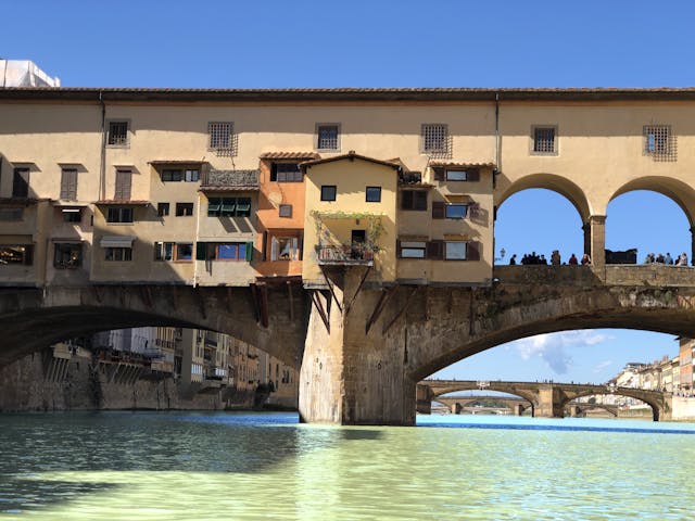 Sulle rive dell'Arno con i renaioli