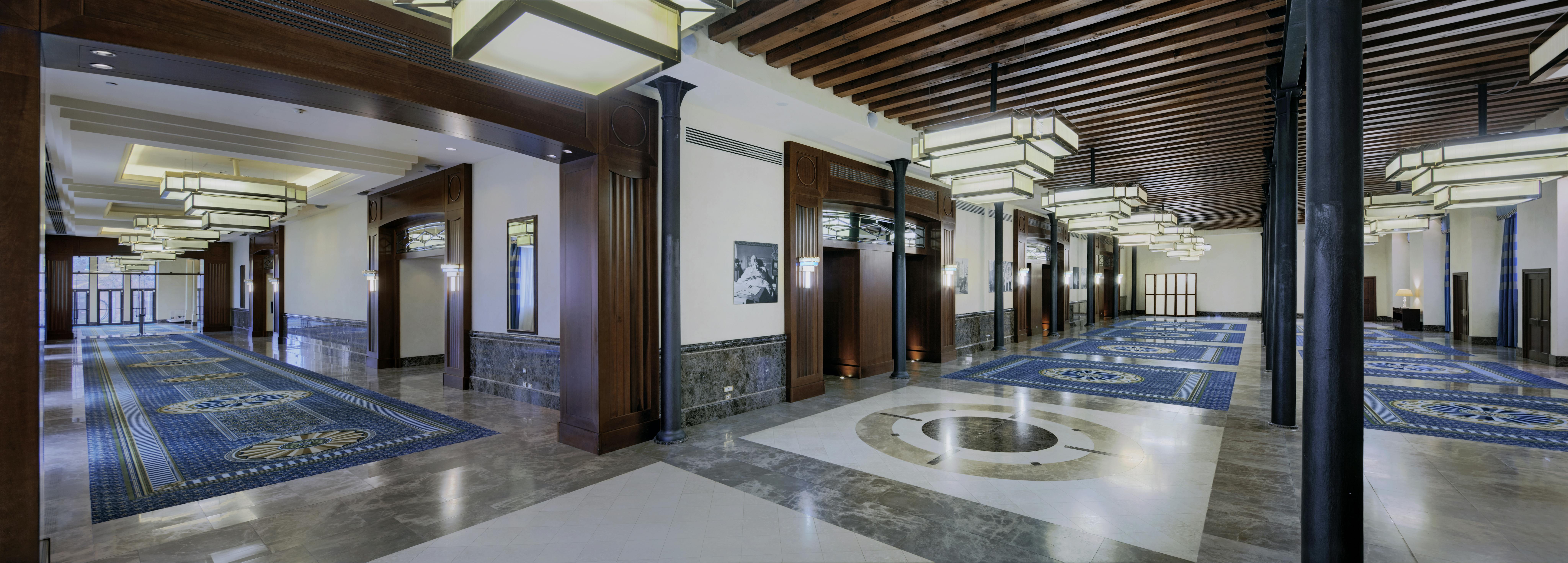 hotel-foyer-venezia-colonne-affreschi